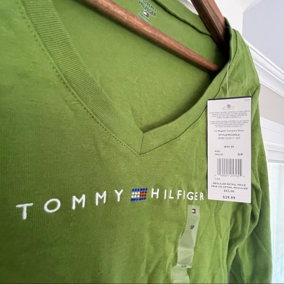 Size S Tommy Hilfiger Long sleeve NWT - Picture 4 of 5